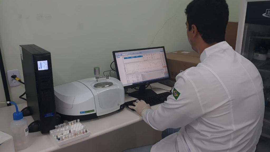 Laboratório de Química da Politec obtém 100% de acerto em ensaio do Inmetro
